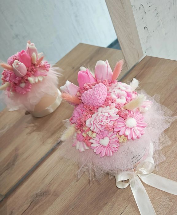 Букети от соеви свещи