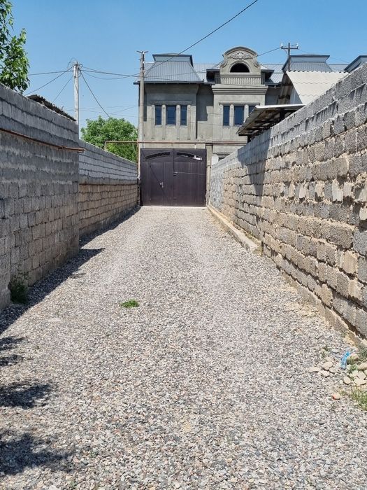 Srochna Surumda hovli sotiladi