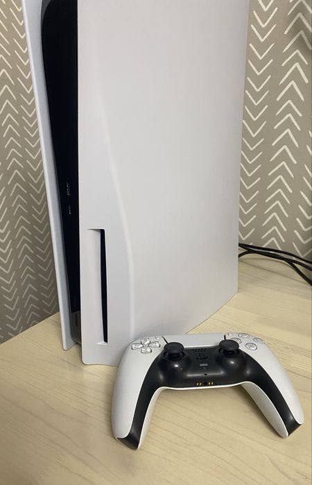 Продам PlayStation 5