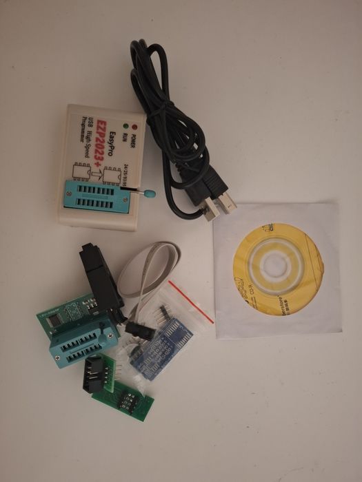 Programator EZP2023+ chipuri