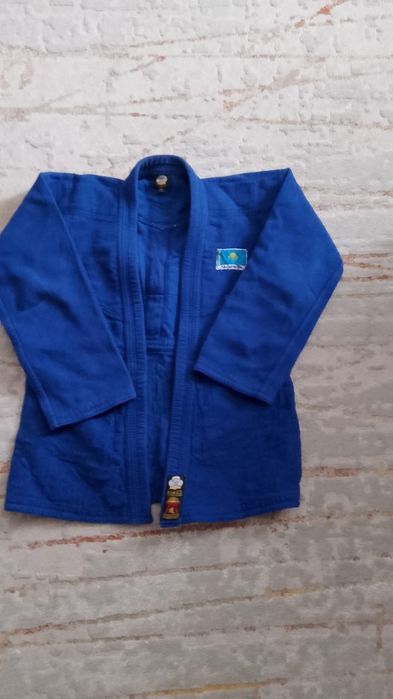 Продается кимано дзюдоги