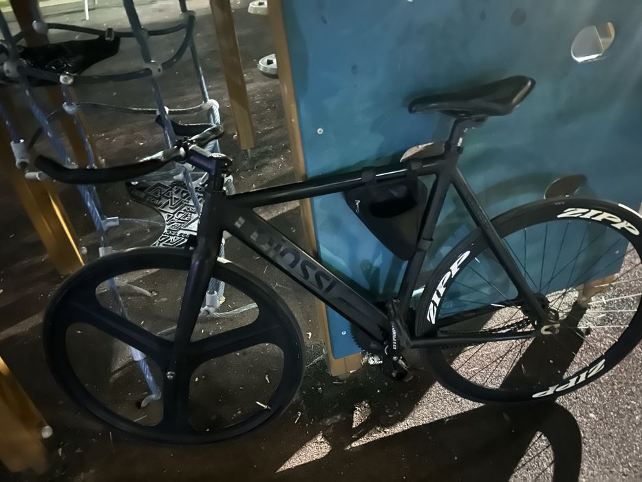 Colossi low pro черный