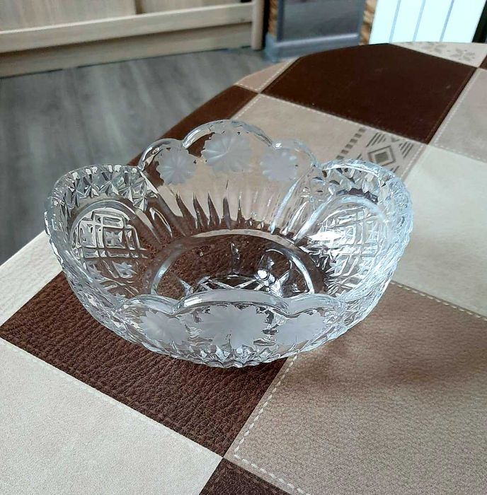 Вазы хрустальные