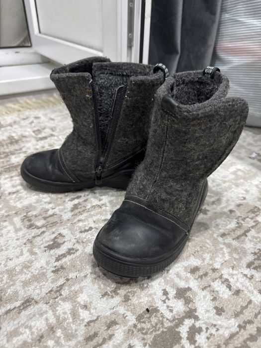 Продам детские сапоги