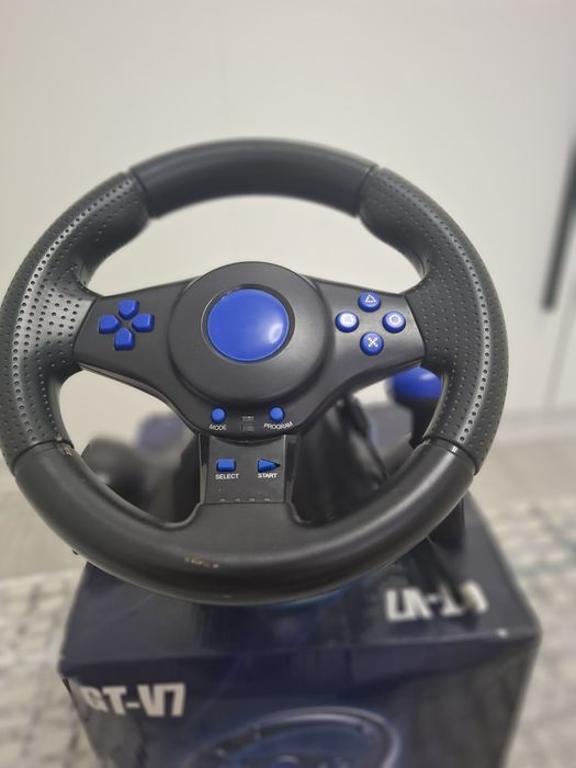 Игровой руль и виар очки