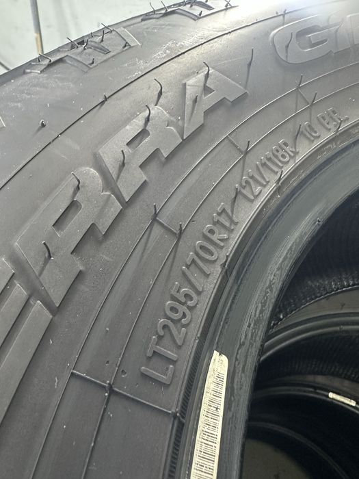 Шины 295/70R17 (5шт)