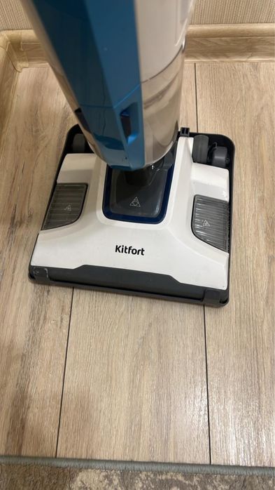 Продам пылесос моющий