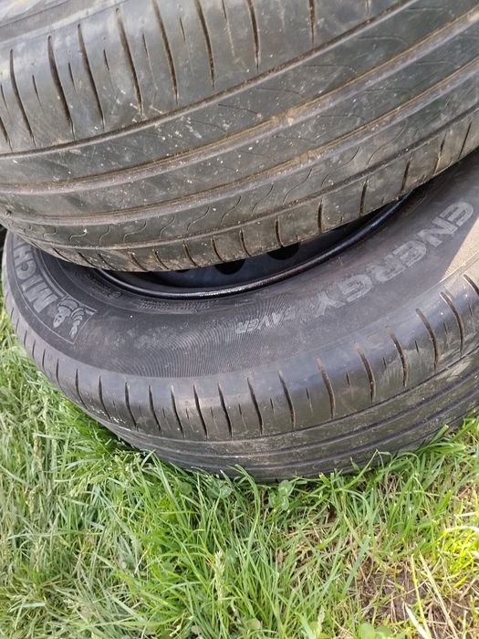 Vând anvelope R15 vara Michelin