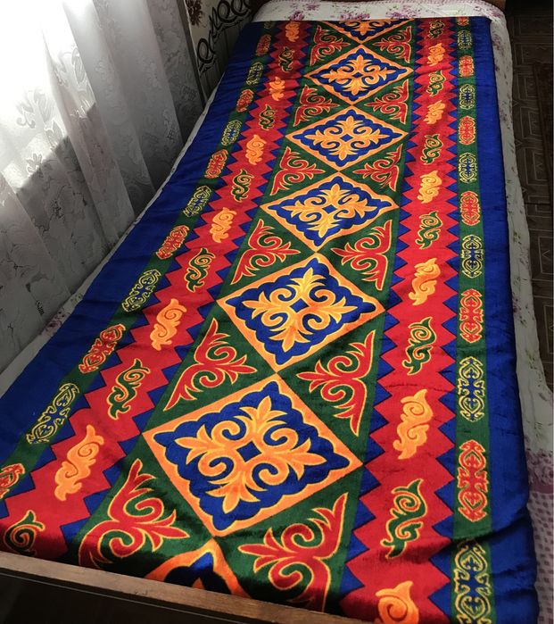 Продам корпешки 2 штуки