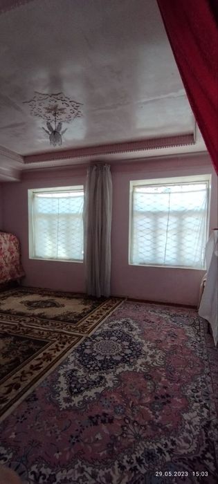 Ховли уй сотилади.