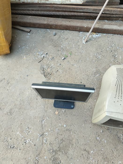 Манитор маленький