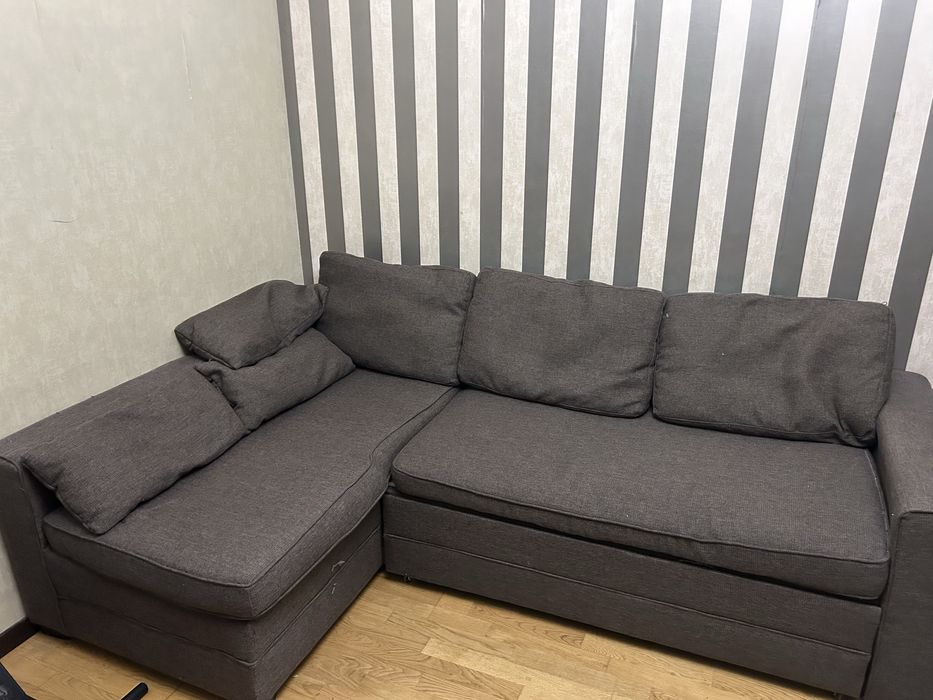 Продам диван угловой