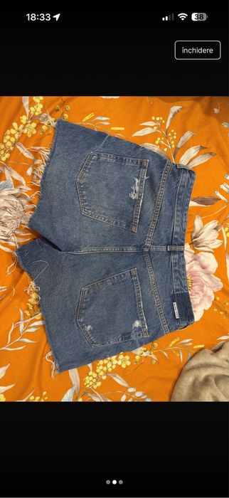 Blugi scurti bershka