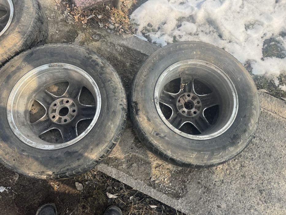 Продается диски с резинами 225/70R16