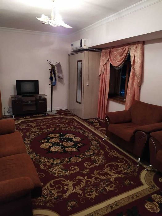 Ижарага уй 1-микр конечка бозорчаси олдида Фуркат больница рупараси