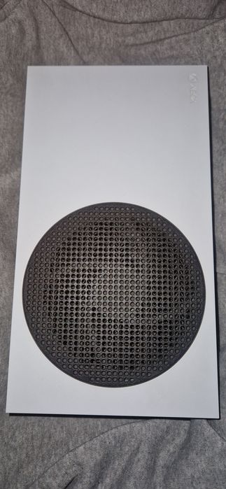 Срочно продам xbox series s!