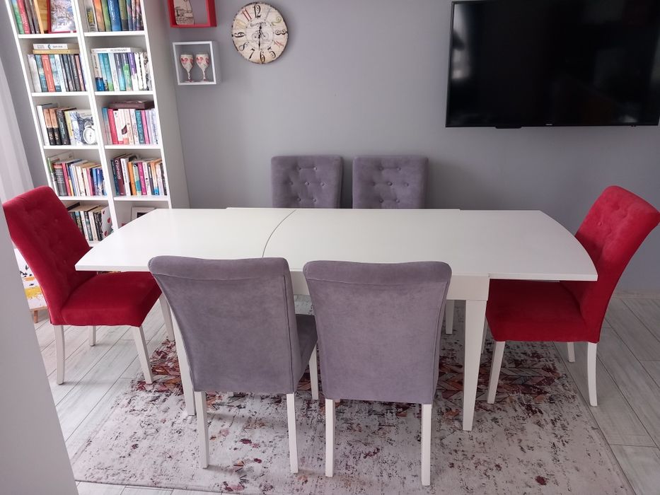 Трапезна маса [ТЕДИВА]