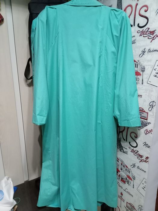 Продам женский плащ