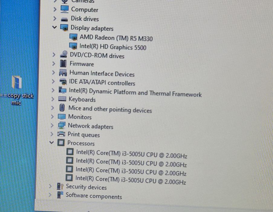 vand laptop alb Hp 15 81F0..15.6"..i3..8 Gb..Hard 1 Tb..impecabil