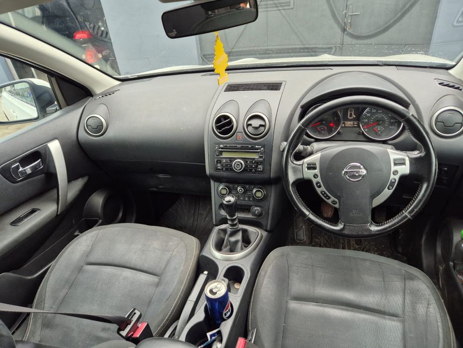 Dezmembrez Nissan Qashqai 1.5