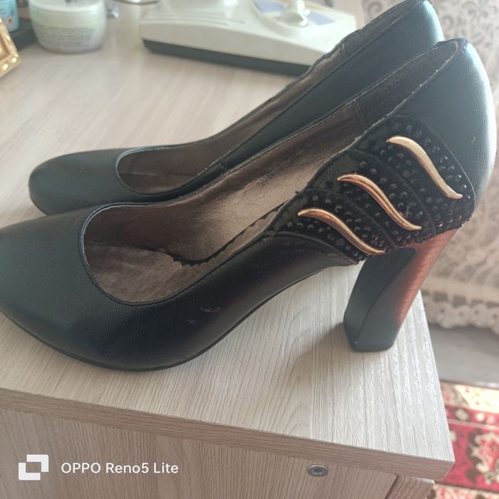 Продам,туфли женские