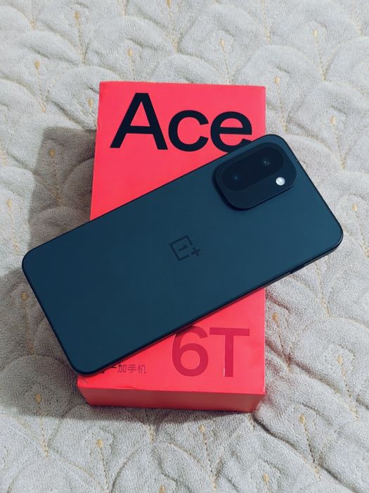 One Plus Ace 6T 256 gb Ram 24 5G