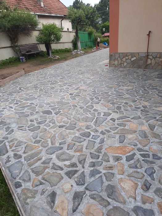 Piatra Naturală de Munte pentru Placări Exterioare