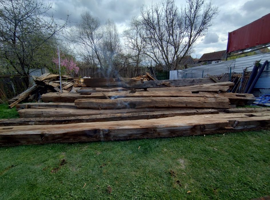 Vând lemn stejar sura veche