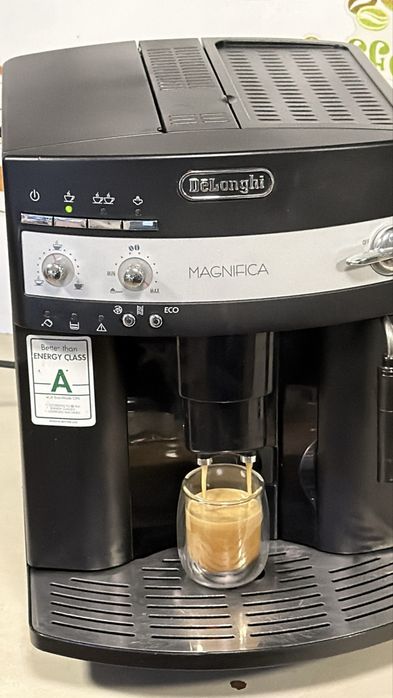 Кафемашина кафе автомат delonghi magnifica с гаранция