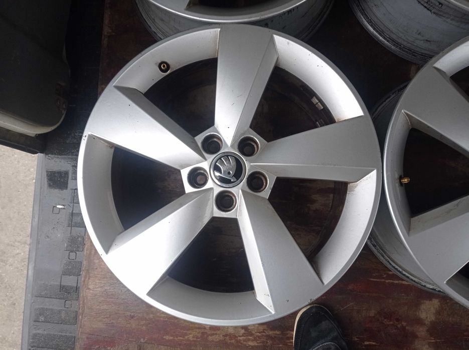 17 5x100 SKODA RAPID/FABIA/SCALA Оригинални-Внос от Австрия