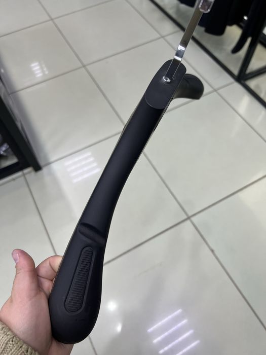 Продам вешалки недорого