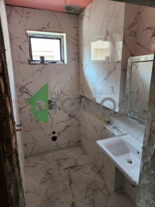 Къща на два етажа с гараж в Центъра на Стара Загора