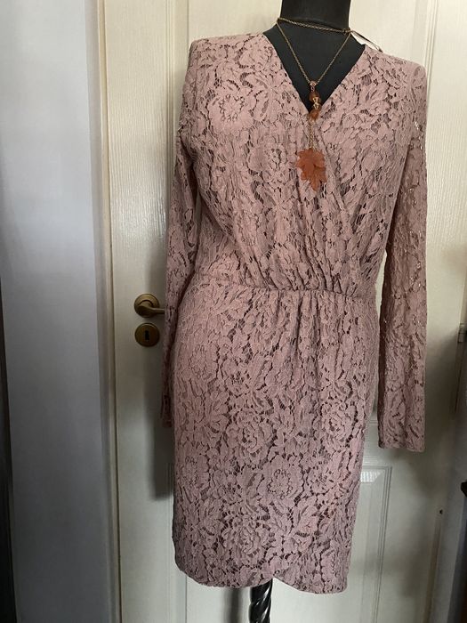 Rochie ocazie dantelă și voal