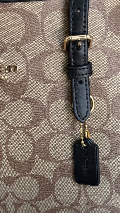 Чанта Coach Mollie Tote 25 in signature canvas