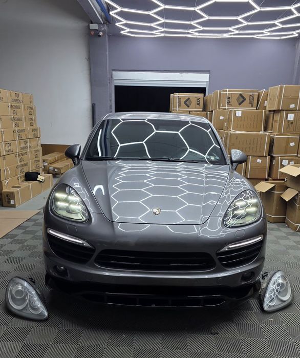 Faruri Full LED Porsche Cayenne look 2024 compatibile 2011-2023