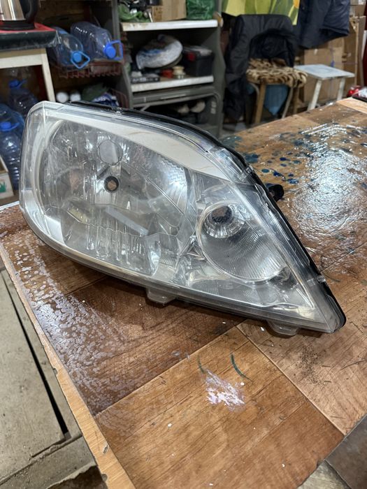 Фара ларгус рено логан оригинал правая