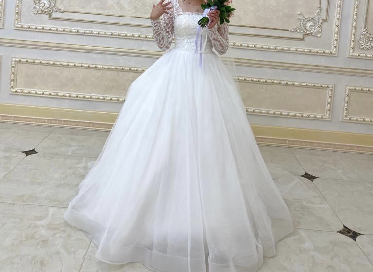 Продается шикарное свадебное платье