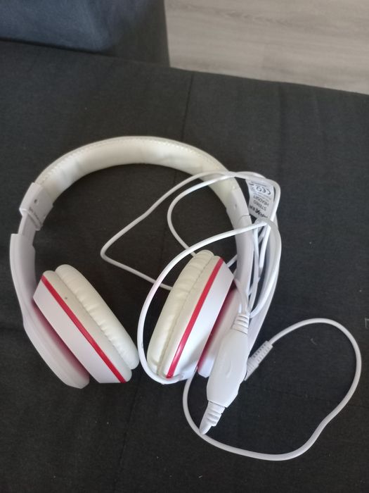 Нови стерио слушалки
