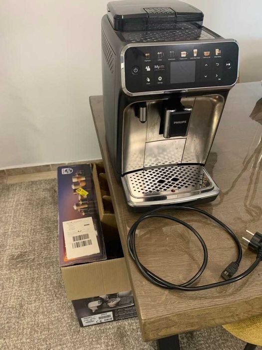 Кафеавтомат Philips LatteGo 5400 Series EP5447/90