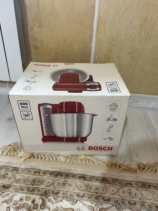 Настольный миксер от Бош.