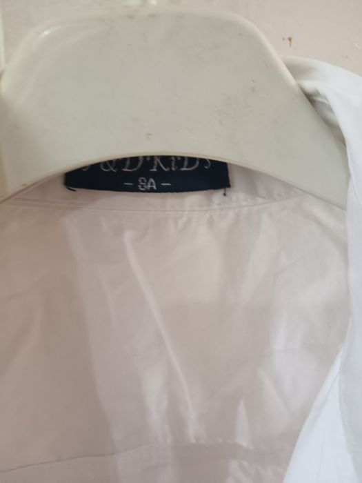 Бели ризи за ученици