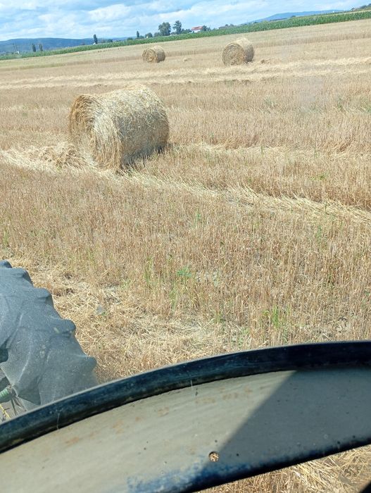 Baloți rotunzi dreptunghiulari lucerna paie fan