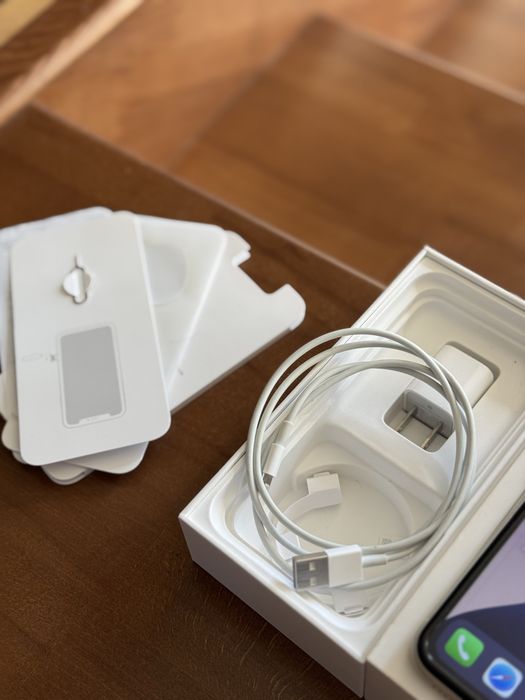 Iphone 11 64gb аккум 80% родной