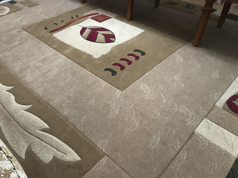 Продам ковер 4x5 в хорошем состоянии