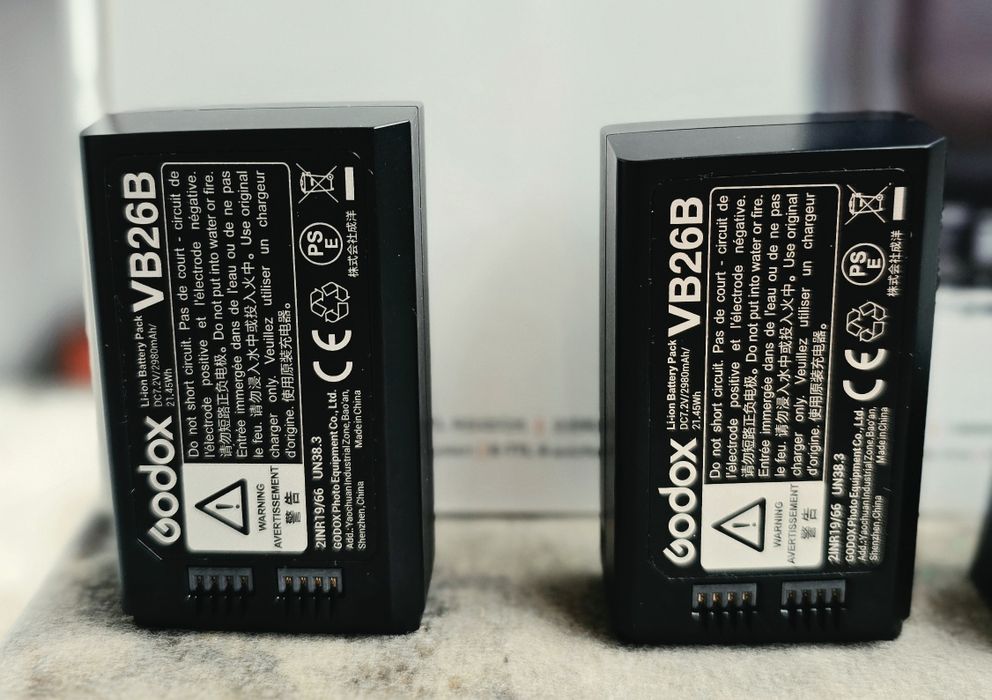 Godox V1 Blit TTL cu Cap Rotund pentru Canon