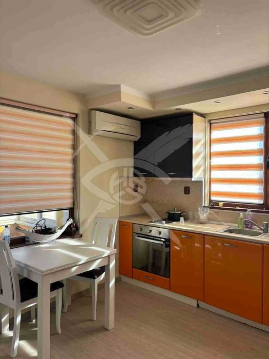 Продава се Многостаен апартамент в Поморие - 160 кв.м за 1057 €/кв.м - Снимка #4