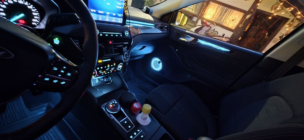 FORD Focus 2020 — imagine 3