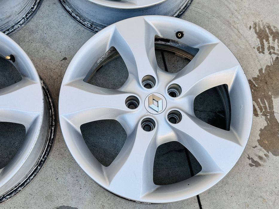 4бр ал Renault 17цола оригинални