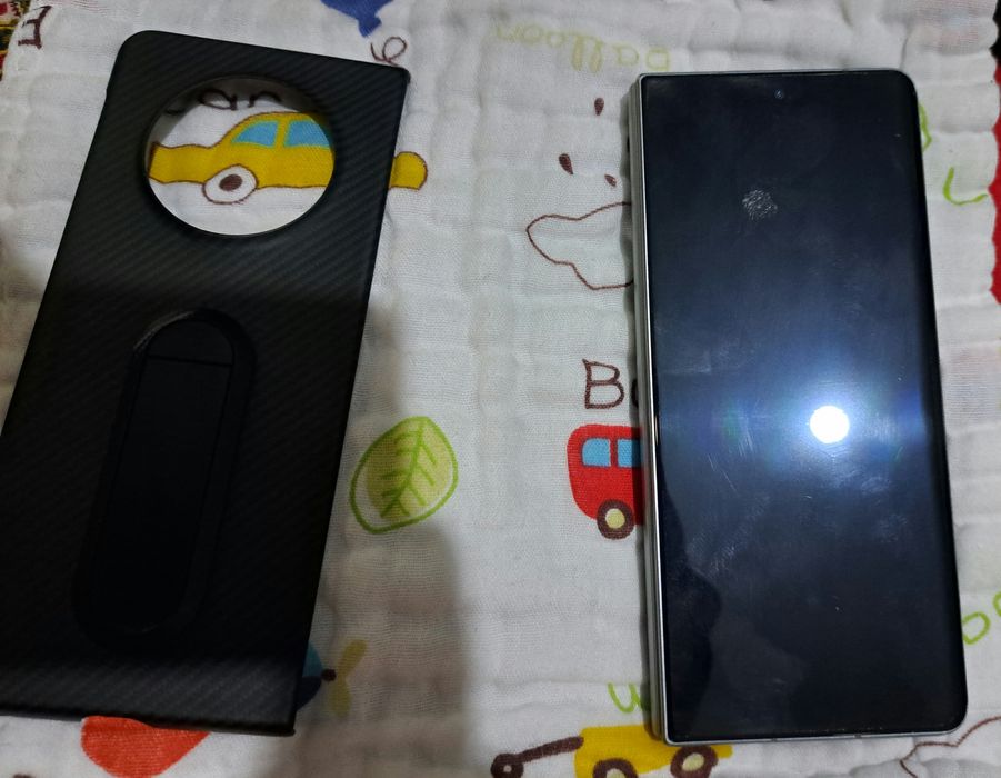 Techno phantom v 12/512gb EAC nokia 3310