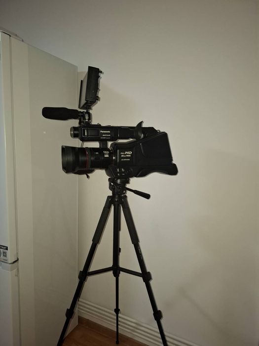 KIT cameră video profesională Panasonic AG-AC8EJ Full HD AVCCAM
